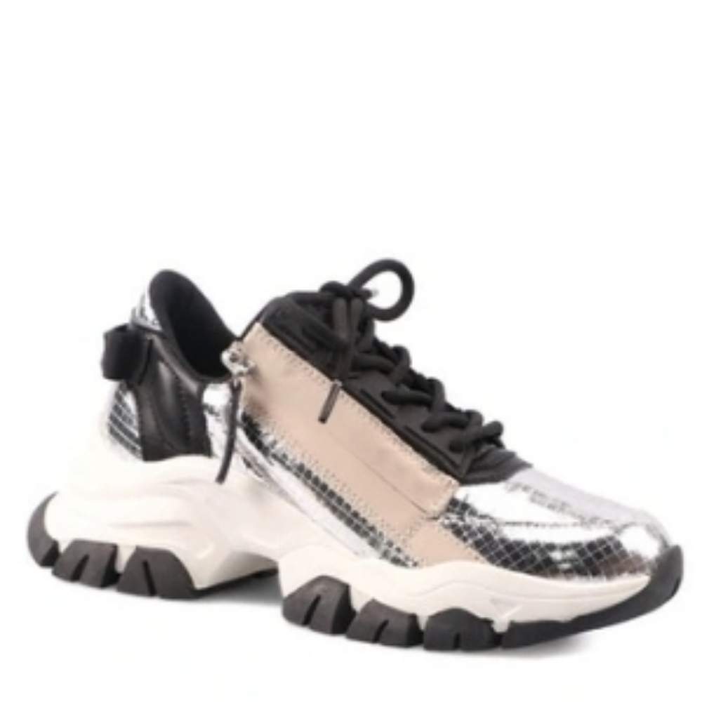 NEW Original Price $129 - Kenneth Cole Women's Silver and Black Chunky Sneakers